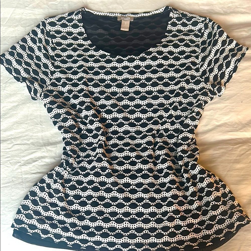 Chico's Black and White Short Sleeve Top